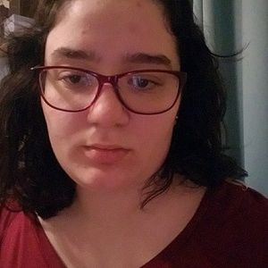 Meet your Posher, Isabel